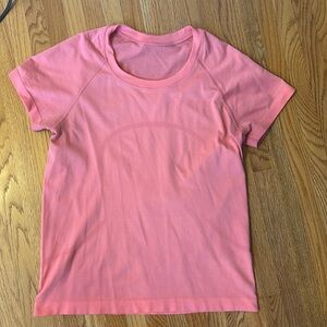 Lululemon Swiftly Tech waist  length shirt